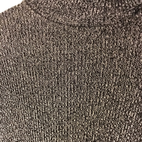Grey knitted oversized turtleneck sweater - Picture 3 of 4